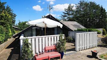 House | Terrace/patio