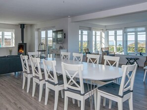 House | Dining - Panoramic Retreat With Spa (Ranum)