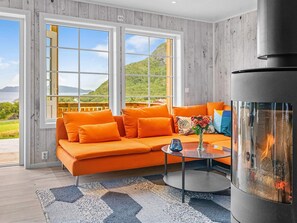 House | Living area - 6 Person Holiday Home in Bindalseidet (Bindal)