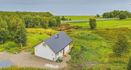 6 Person Holiday Home in Bindalseidet