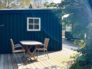 House | Outdoor dining