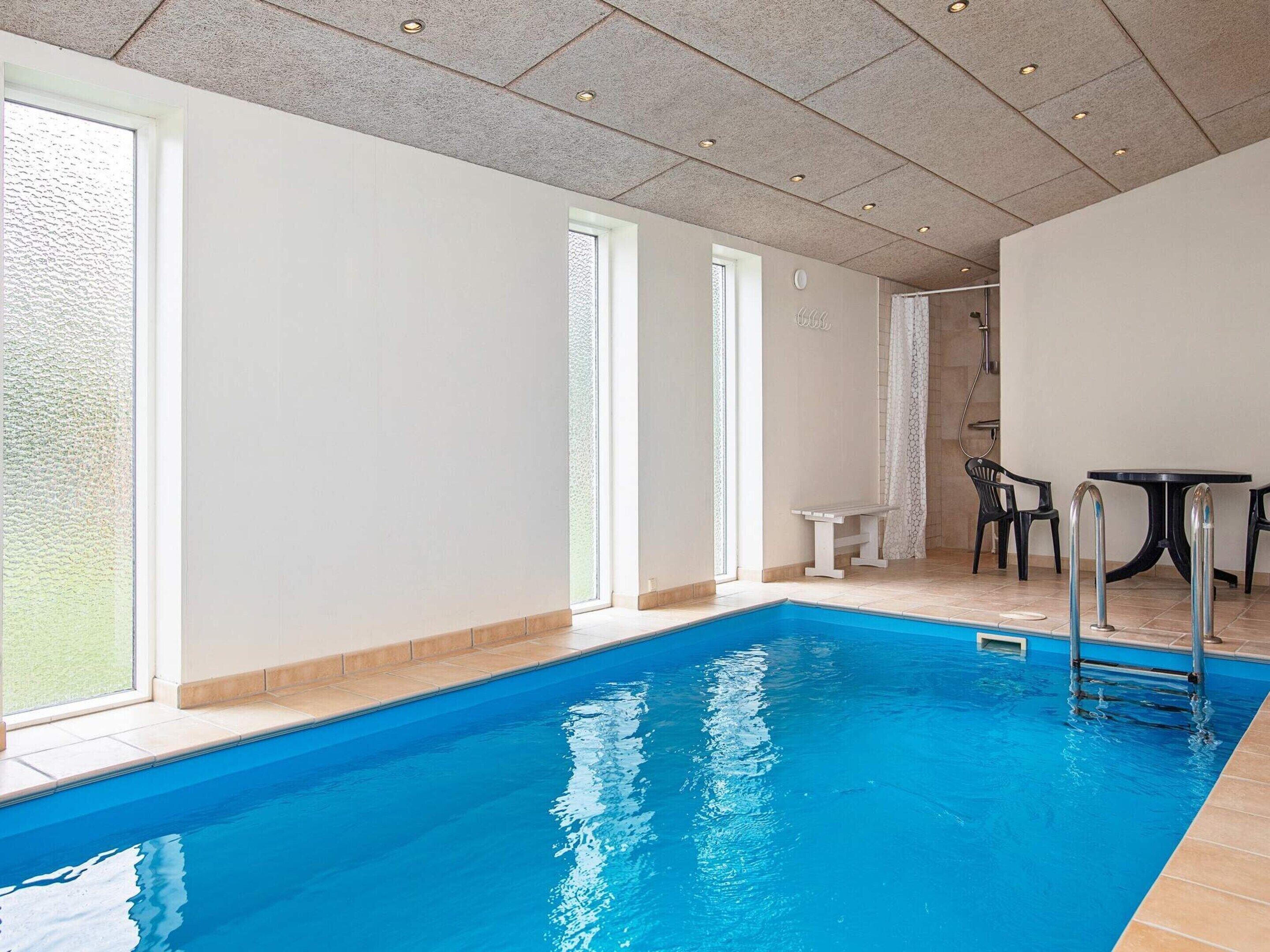Hus | Pool | Indendørs pool, udendørs pool