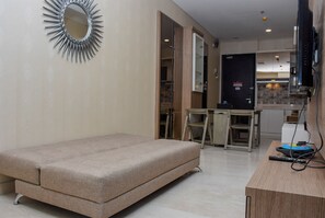Interior - Exclusive And Comfort 2Br Apartment At Sudirman Suites (Jakarta)