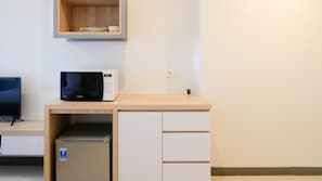 Refrigerador con freezer, placa de cocina