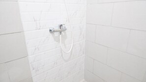 Monolocale | Bagno | Doccia