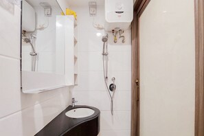 Studio | Bathroom - Wonderful Studio At Sky House Bsd Apartment (Pagedangan)
