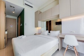 Studio | Individually decorated, individually furnished, free WiFi - Cozy Stay Studio At Tree Park City Bsd Apartment (South Tangerang)