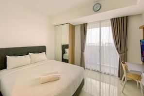 Studio | Individually decorated, individually furnished, free WiFi - Cozy Studio Room At West Vista Apartment (Jakarta)