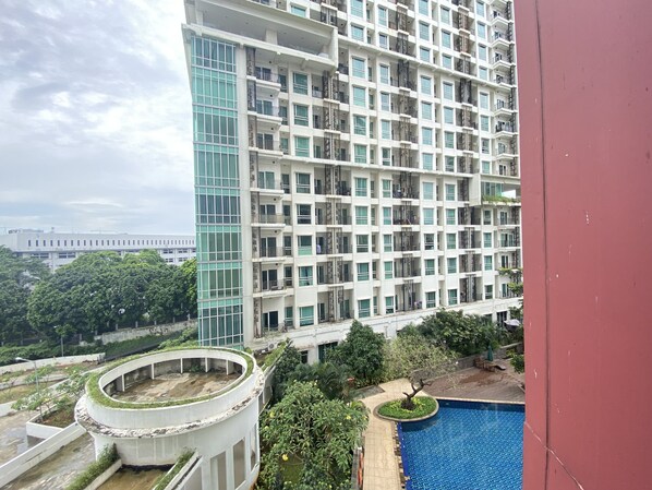 View from property - Comfy And Minimalist 1Br Apartment At Woodland Park Residence (Jakarta)