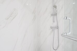 Apartamento | Banheiro | Chuveiro 