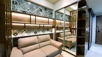 Studio | Individually decorated, individually furnished, free WiFi