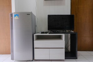 Apartment | Living area | TV - Good Choice 2Br Apartment At Gateway Ahmad Yani Cicadas (Bandung)
