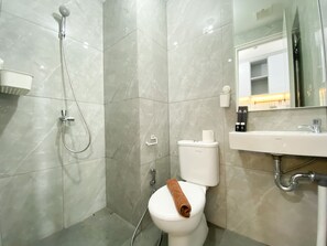 Bathroom - Cozy Stay Studio At Sayana Bekasi Apartment (Tarumajaya)