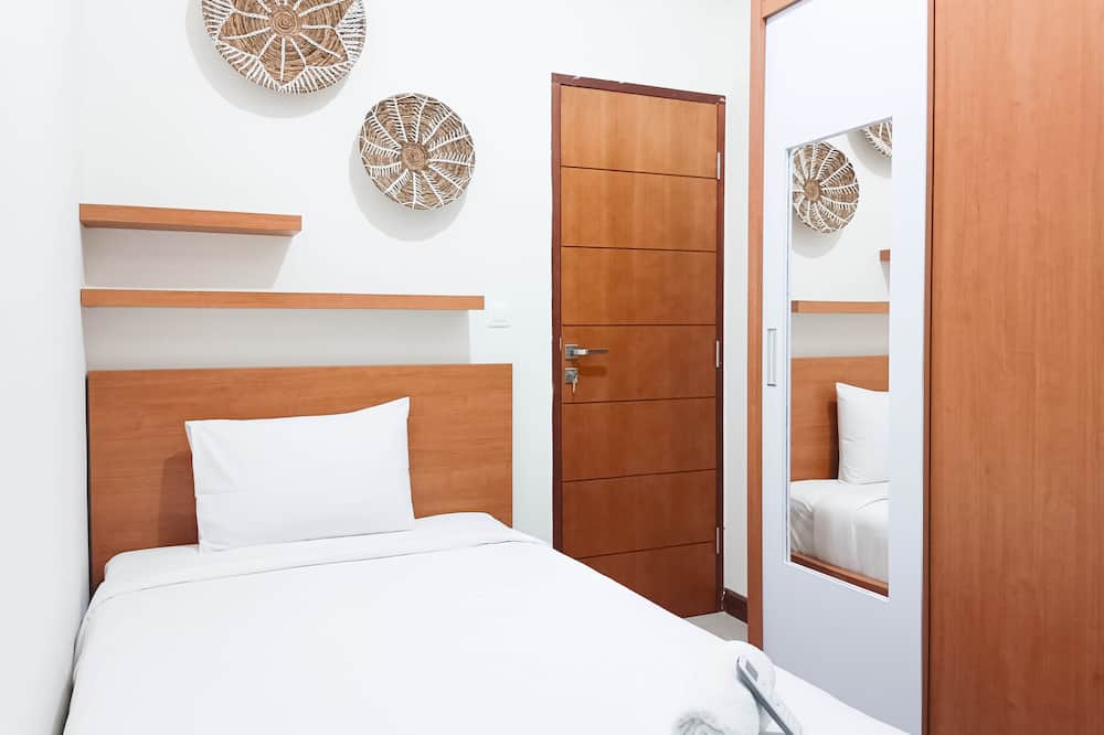 Spacious And Comfortable 3Br Vida View Makassar Apartment
