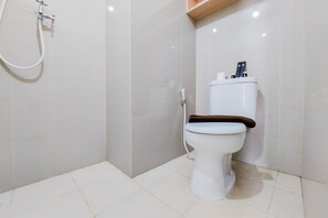 Studio | Phòng tắm | Buồng tắm vòi sen 