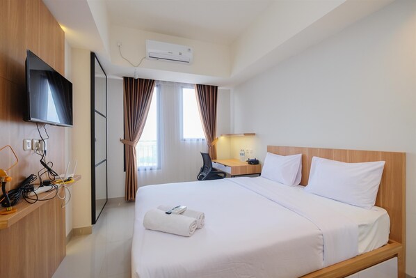 Studio | Interior - Simply Design Studio Room Evenciio Margonda Apartment (Depok)