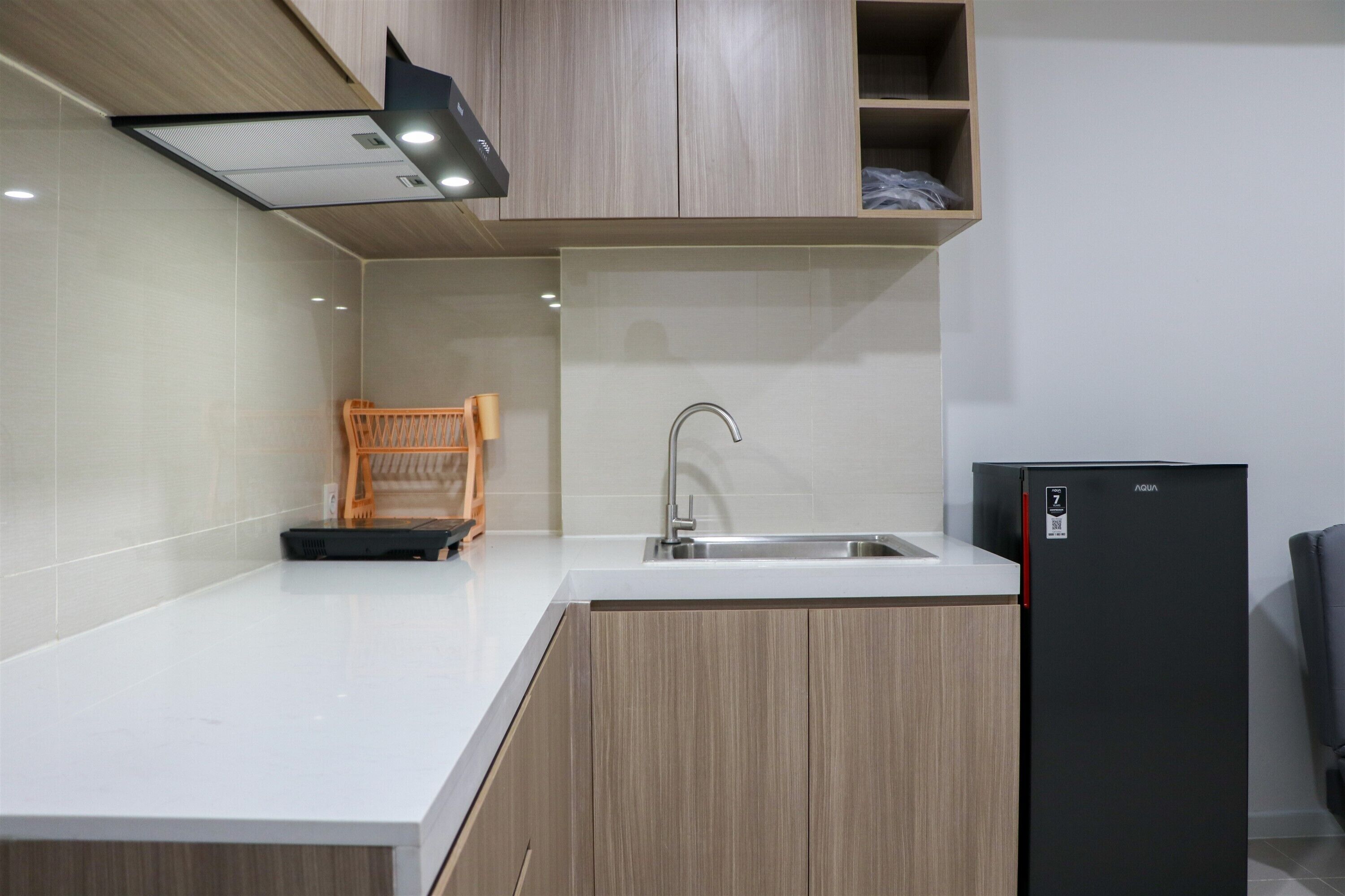 Apartment | Eigene Küche | Großer Kühlschrank, Herdplatte