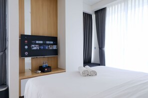 Individually decorated, individually furnished, free WiFi - Best Deal Studio Room With Private Jaccuzi At Art Deco Apartment (Bandung)