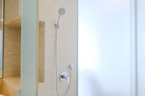 Studio | Badezimmer | Dusche