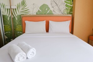 Individually decorated, individually furnished, free WiFi - Good Deal Studio At Tamansari Panoramic Apartment (Bandung)