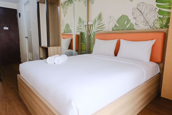 Studio | Individually decorated, individually furnished, free WiFi - Good Deal Studio At Tamansari Panoramic Apartment (Bandung)