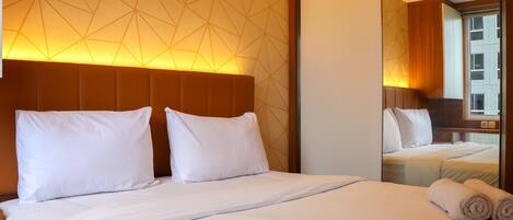 2 bedrooms, individually decorated, individually furnished