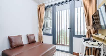 Comfort And Modern 2Br At Royal Heights Apartment