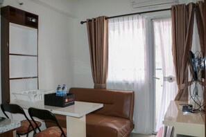Apartment | Dining room