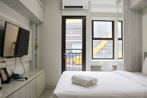 Studio | Individually decorated, individually furnished, free WiFi - Cozy And Relaxing Studio At Transpark Cibubur Apartment (Depok)
