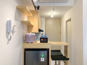 Studio | Dapur pribadi | Lemari es besar dan kompor