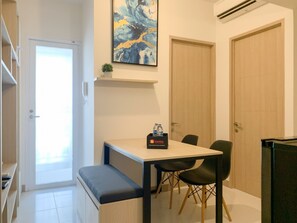 Living area - Relaxing And Warm 2Br At Tokyo Riverside Pik 2 Apartment (Teluknaga)