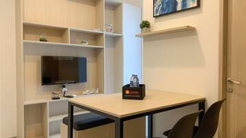 Apartment | Ruang tamu | TV