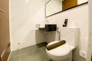 Studio | Phòng tắm | Buồng tắm vòi sen 
