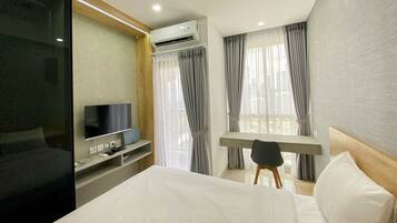 Studio | Individually decorated, individually furnished, free WiFi