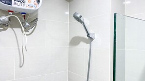 Bathroom - New And Modern Studio At Daan Mogot City Apartment (Jakarta)