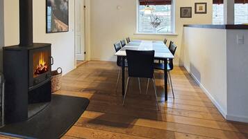 House | Dining