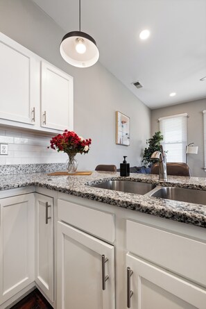 Apartment | Dapur peribadi | Peti sejuk, ketuhar gelombang mikro, ketuhar, dapur 