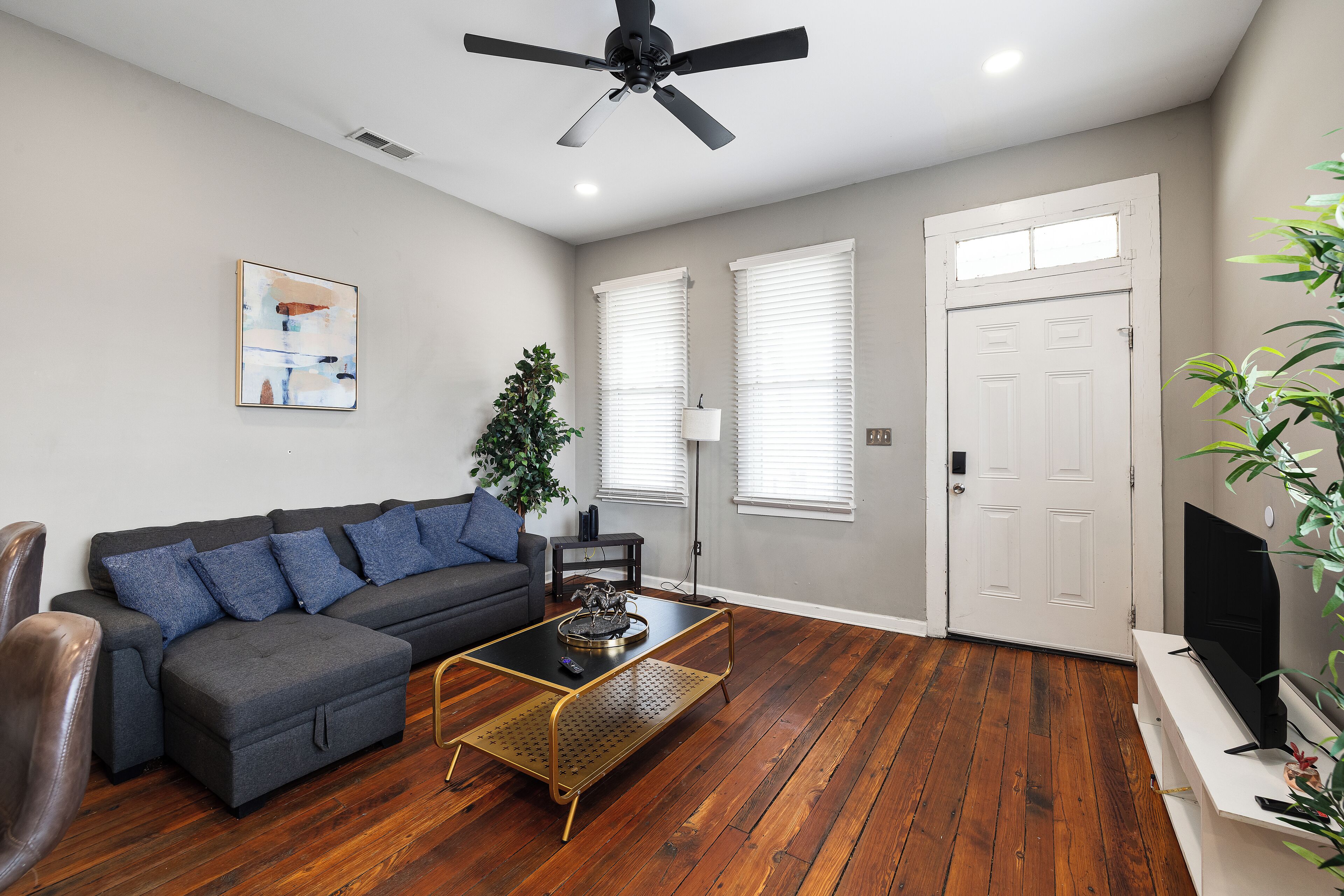 Apartment | Living area | 42-inch Smart TV with digital channels, TV