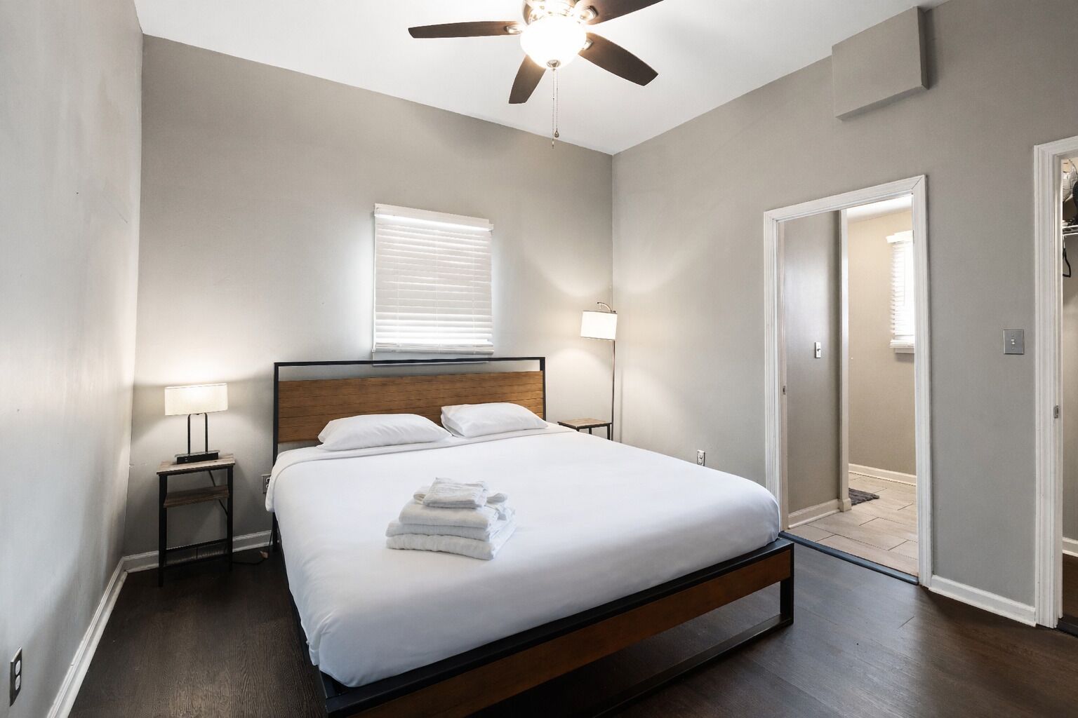 Apartment | 4 bedrooms, laptop workspace, iron/ironing board, free WiFi