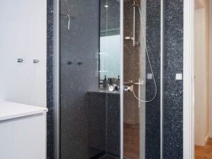 House | Bathroom