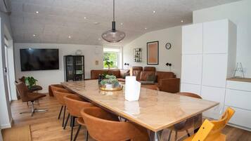 House | Dining