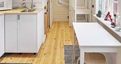 4 Person Holiday Home in Grisslehamn-by Traum