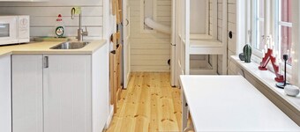 4 Person Holiday Home in Grisslehamn-by Traum