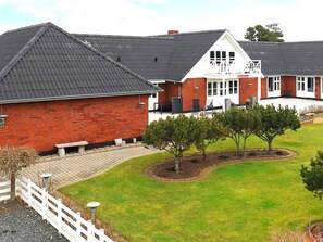 Exterior - 4 Person Holiday Home in Blavand (Blavand)