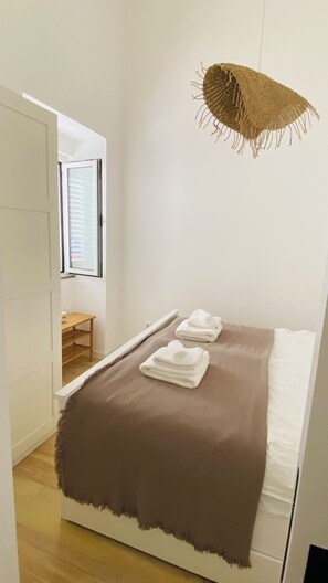 2 soverom, strykejern/-brett, wi-fi (inkludert) og sengetøy