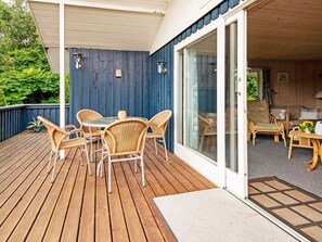 House | Dining