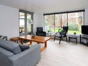 House | Living area - 8 Person Holiday Home in Hadsund-by Traum (Hadsund)
