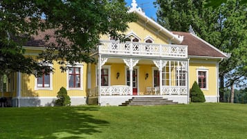 House | Exterior