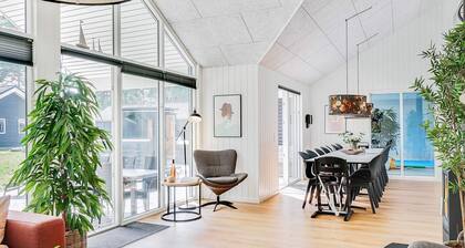 14 Person Holiday Home in Vaeggerlose