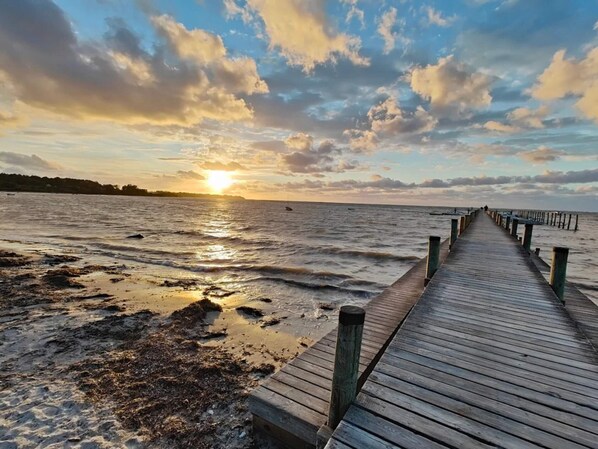 Vista al agua